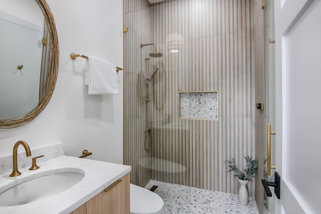 For Sale: $2,895,000 (3 beds, 3 baths, 2356 Square Feet)