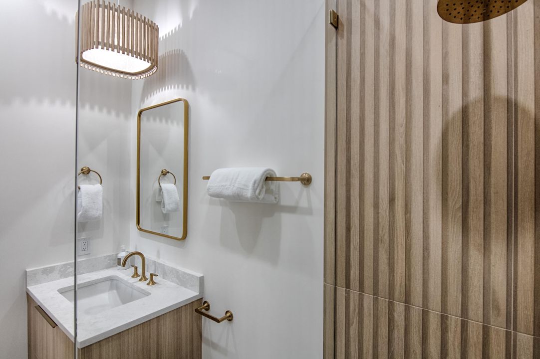 For Sale: $2,895,000 (3 beds, 3 baths, 2356 Square Feet)