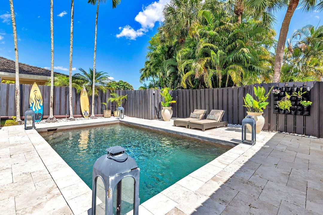 出租: $25,000 (3 贝兹, 3 浴室, 1781 平方英尺)