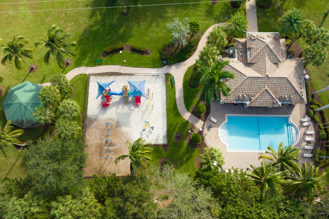 En Venta: $800,000 (4 camas, 2 baños, 2655 Pies cuadrados)