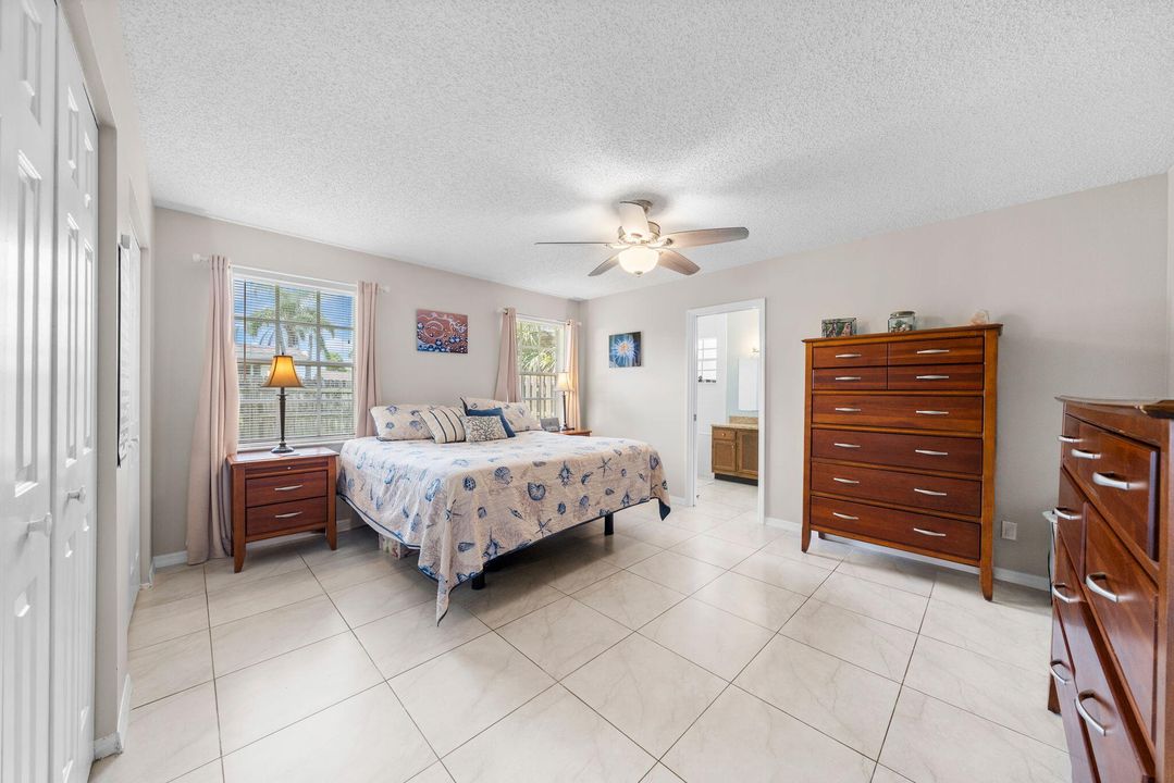 For Sale: $410,000 (3 beds, 3 baths, 1850 Square Feet)