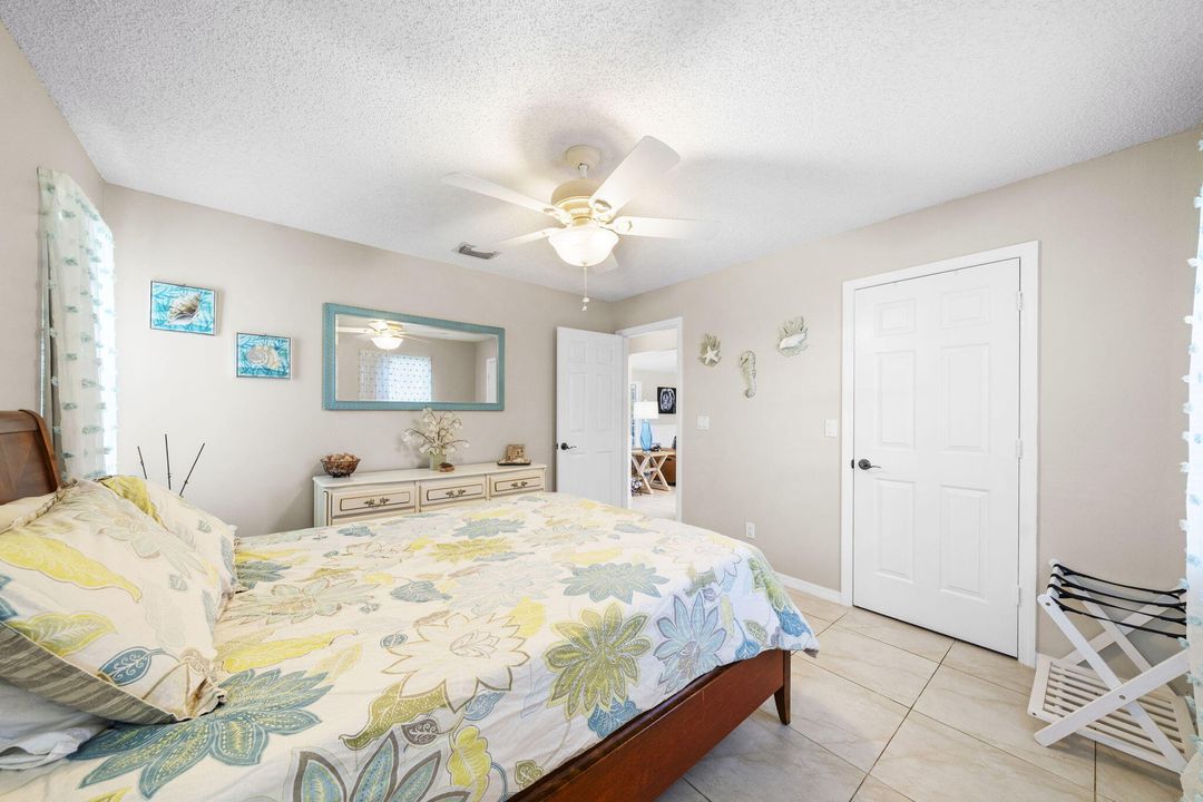 For Sale: $410,000 (3 beds, 3 baths, 1850 Square Feet)