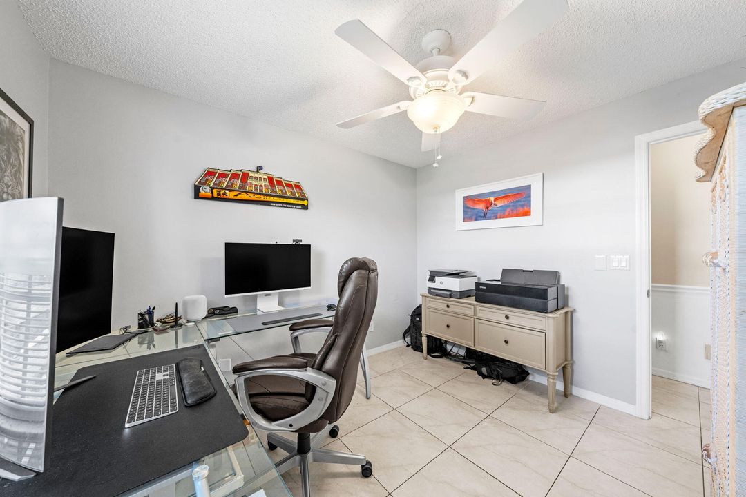 For Sale: $410,000 (3 beds, 3 baths, 1850 Square Feet)