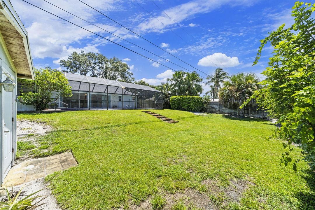 For Sale: $410,000 (3 beds, 3 baths, 1850 Square Feet)