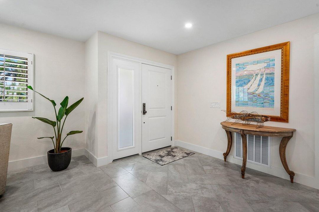 For Rent: $18,000 (3 beds, 2 baths, 2028 Square Feet)