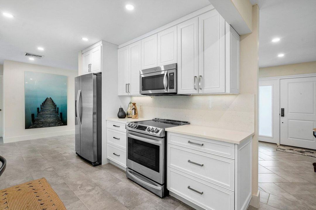 For Rent: $18,000 (3 beds, 2 baths, 2028 Square Feet)