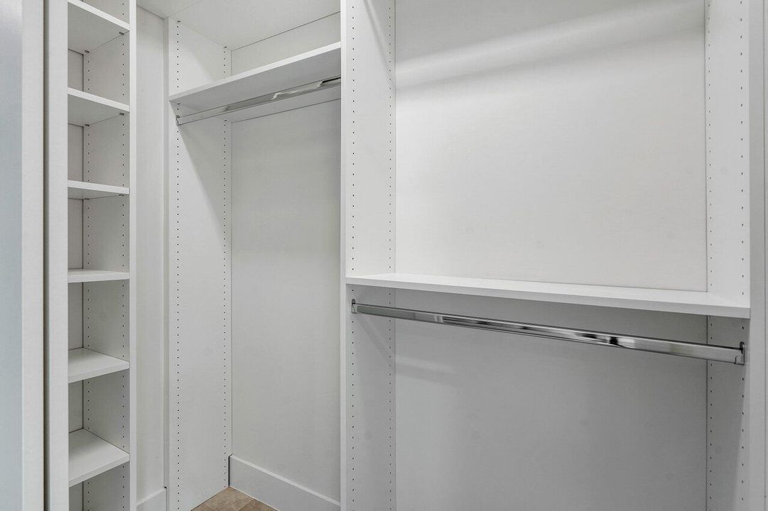 For Rent: $18,000 (3 beds, 2 baths, 2028 Square Feet)