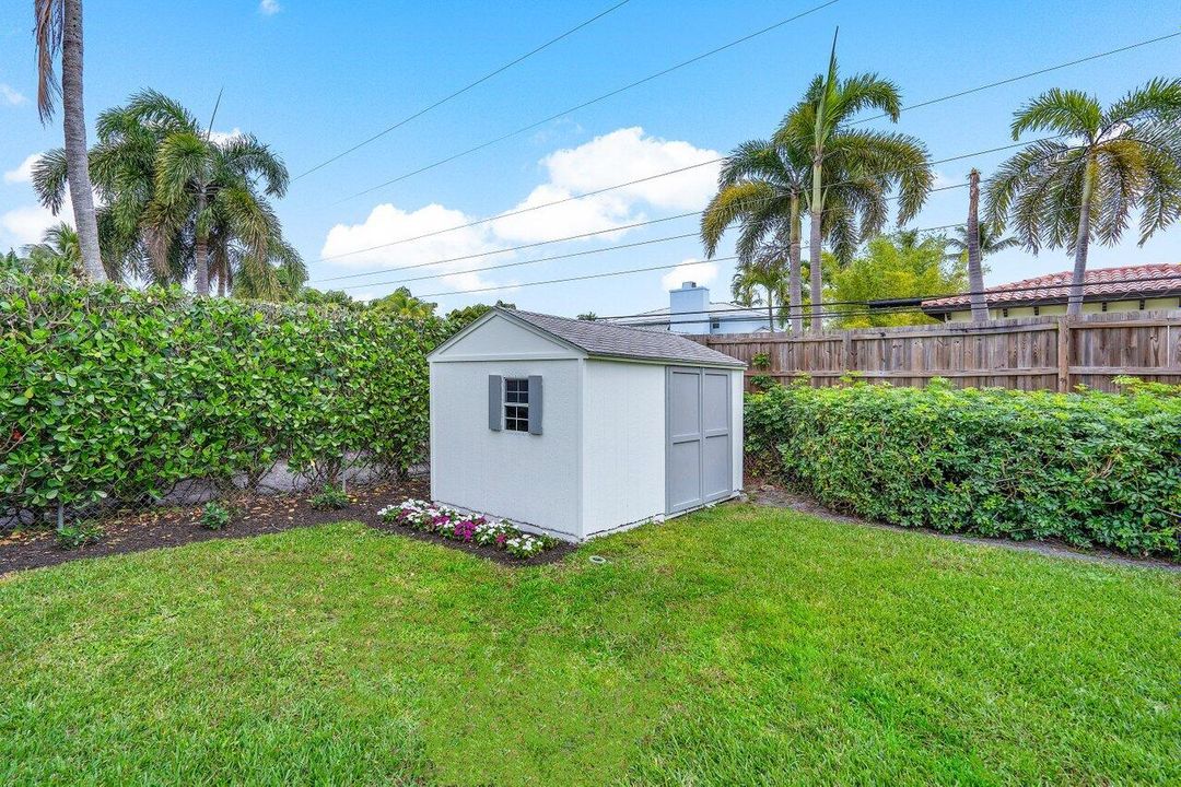 For Rent: $18,000 (3 beds, 2 baths, 2028 Square Feet)