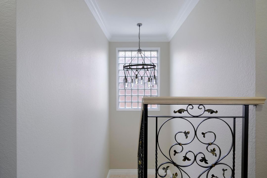 En Venta: $800,000 (4 camas, 2 baños, 2655 Pies cuadrados)