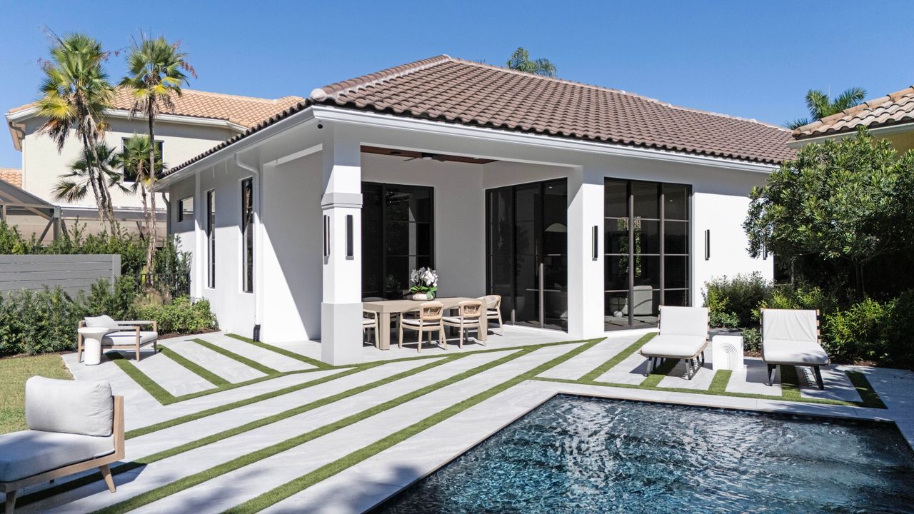 For Sale: $2,895,000 (3 beds, 3 baths, 2356 Square Feet)