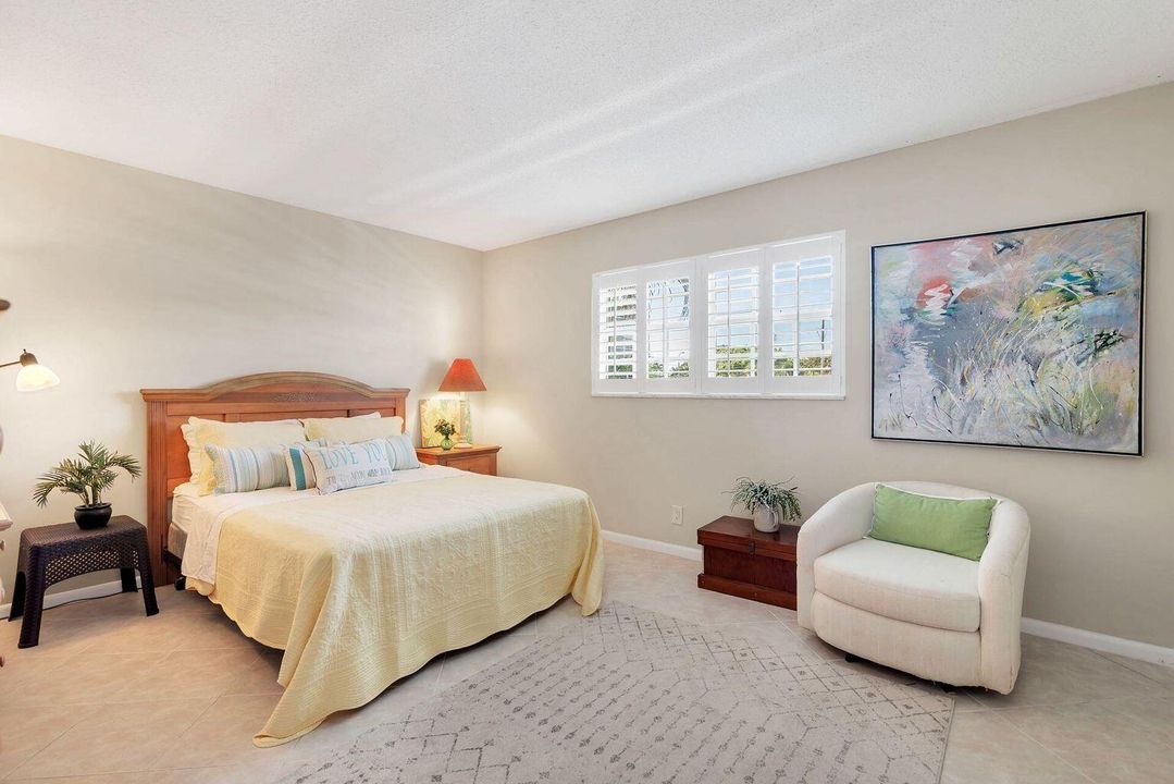 For Rent: $2,500 (2 beds, 2 baths, 1125 Square Feet)