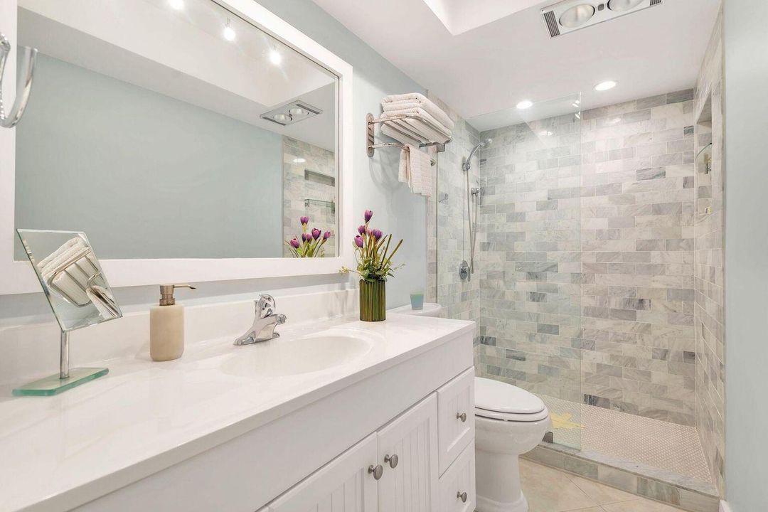 For Rent: $2,500 (2 beds, 2 baths, 1125 Square Feet)