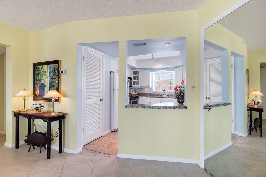 For Rent: $2,500 (2 beds, 2 baths, 1125 Square Feet)