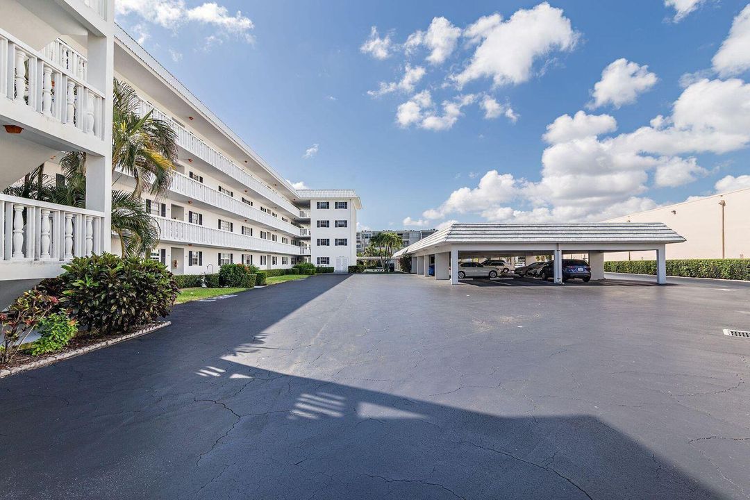 For Rent: $2,500 (2 beds, 2 baths, 1125 Square Feet)