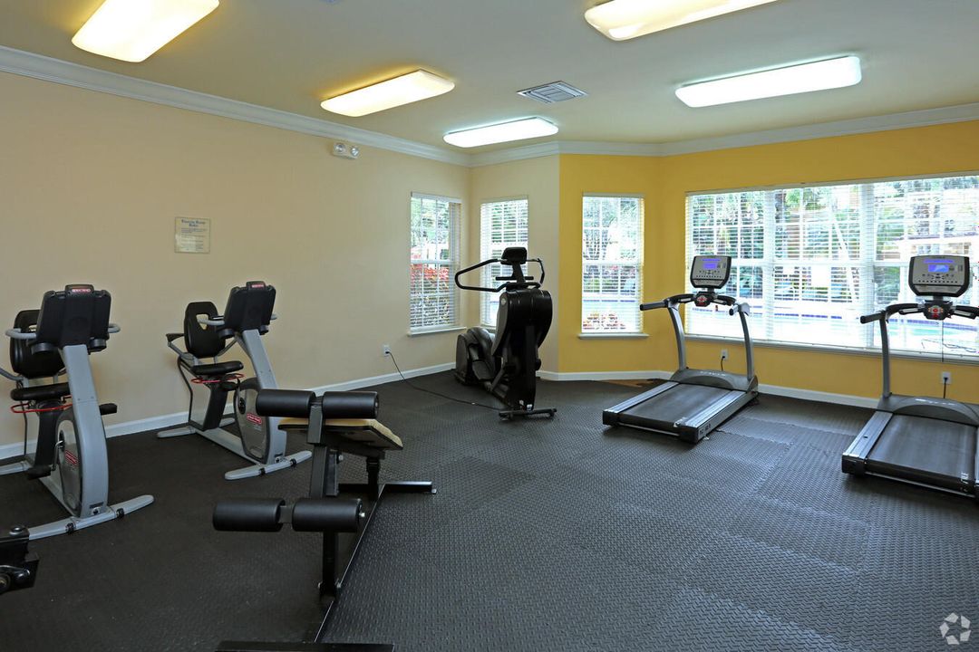 For Rent: $1,650 (1 beds, 1 baths, 689 Square Feet)