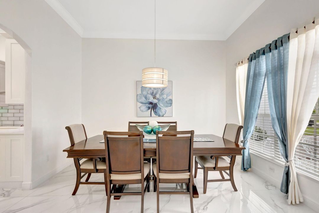 Active With Contract: $479,900 (4 beds, 3 baths, 2447 Square Feet)