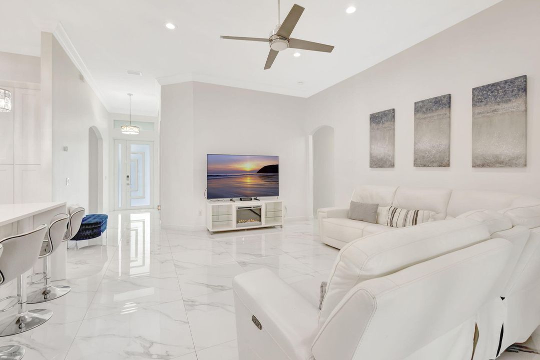 Active With Contract: $479,900 (4 beds, 3 baths, 2447 Square Feet)