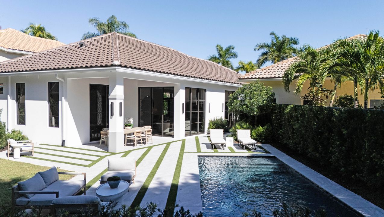 For Sale: $2,895,000 (3 beds, 3 baths, 2356 Square Feet)