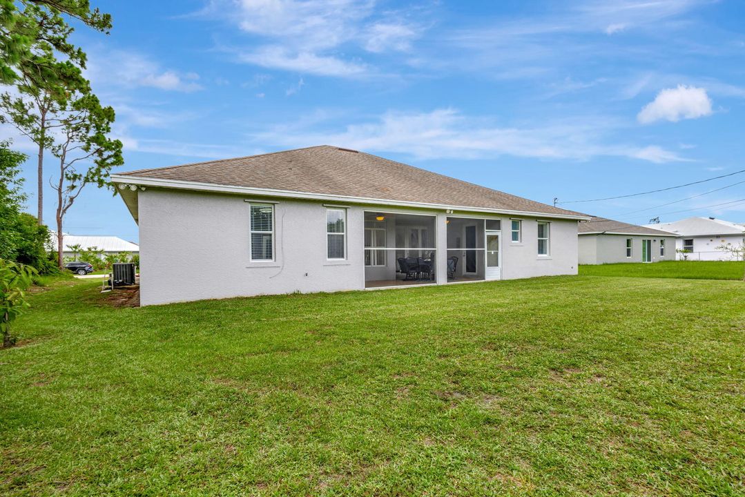 Active With Contract: $479,900 (4 beds, 3 baths, 2447 Square Feet)