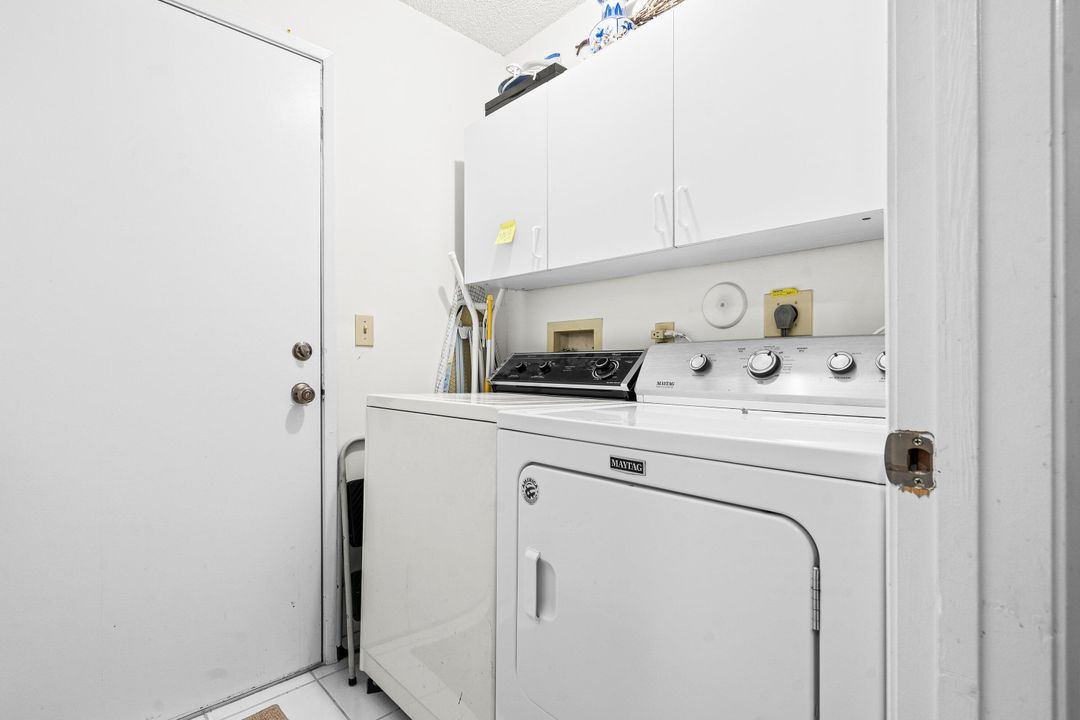 Activo con contrato: $240,000 (2 camas, 2 baños, 1148 Pies cuadrados)