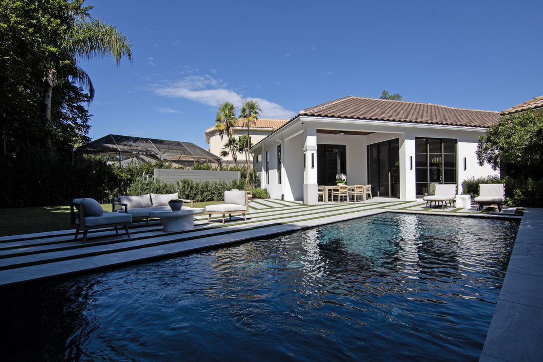 For Sale: $2,895,000 (3 beds, 3 baths, 2356 Square Feet)