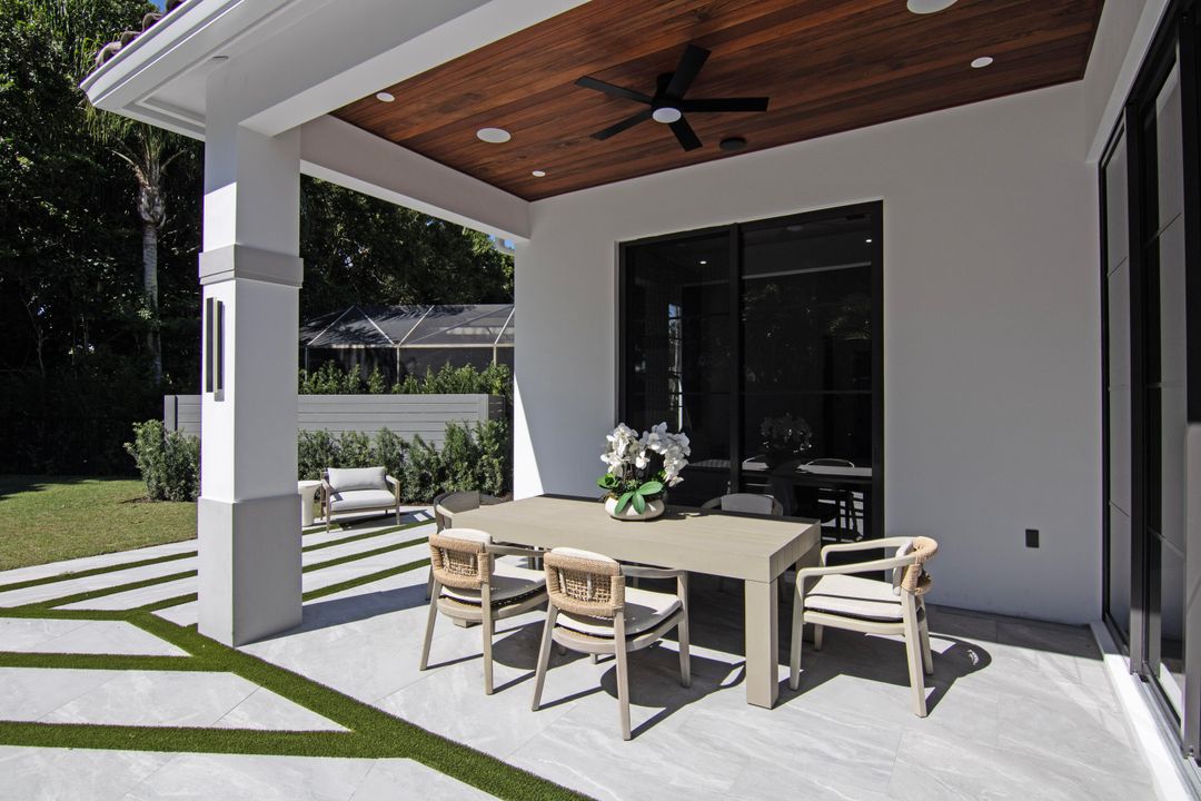 For Sale: $2,895,000 (3 beds, 3 baths, 2356 Square Feet)