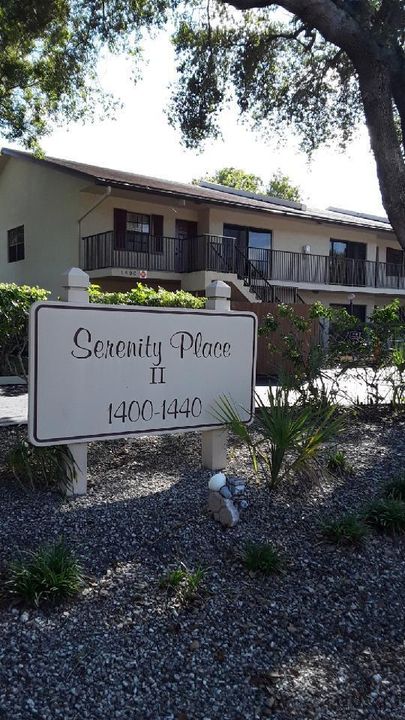 For Sale: $239,900 (2 beds, 2 baths, 1270 Square Feet)