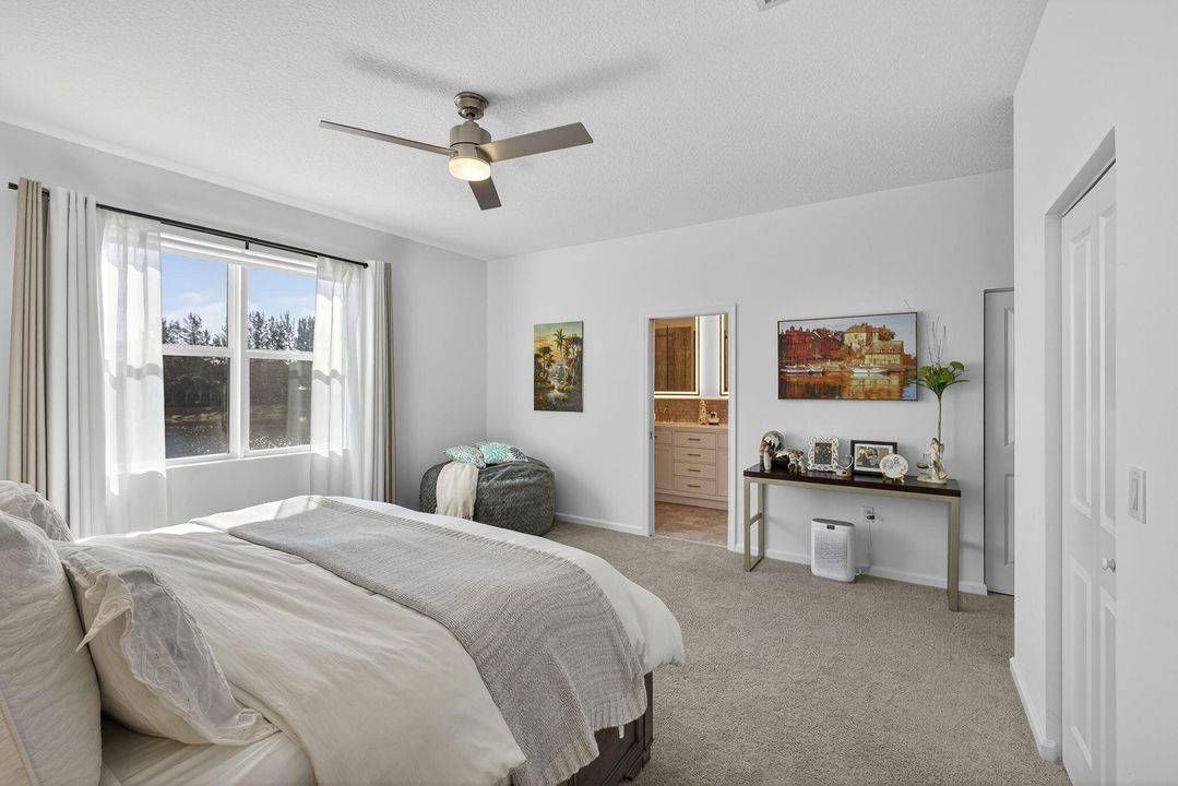 合同活跃: $477,000 (3 贝兹, 2 浴室, 1679 平方英尺)