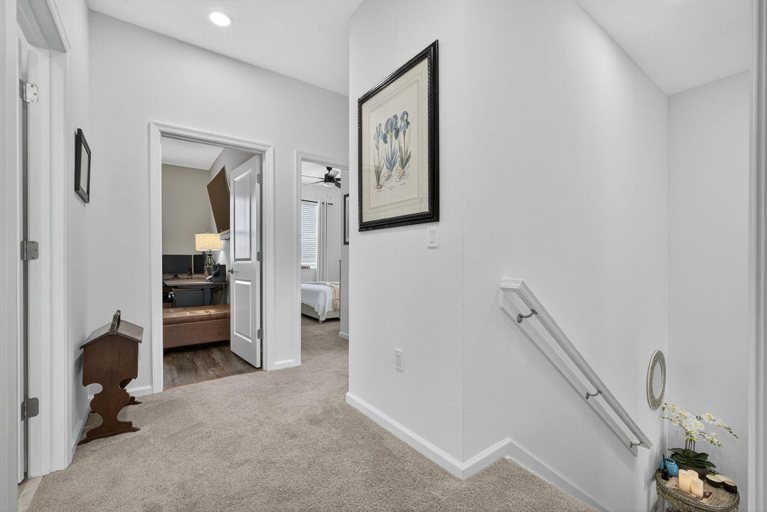 合同活跃: $477,000 (3 贝兹, 2 浴室, 1679 平方英尺)