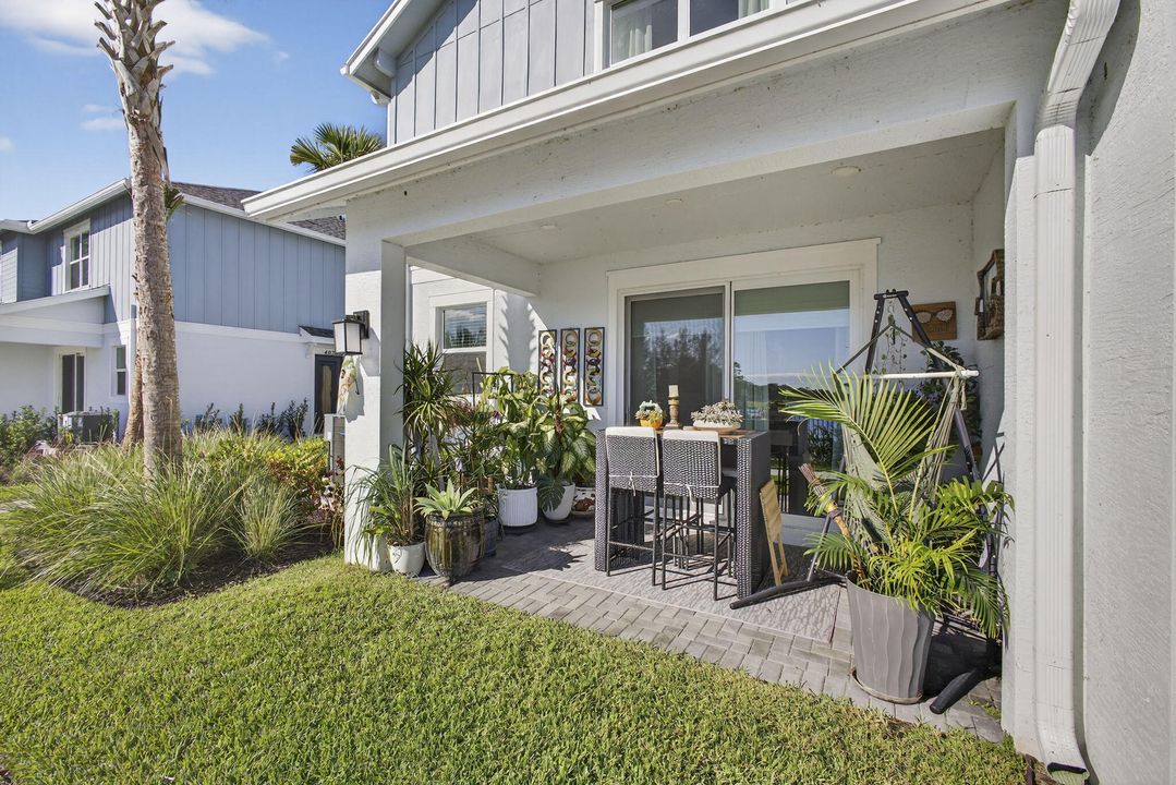 合同活跃: $477,000 (3 贝兹, 2 浴室, 1679 平方英尺)