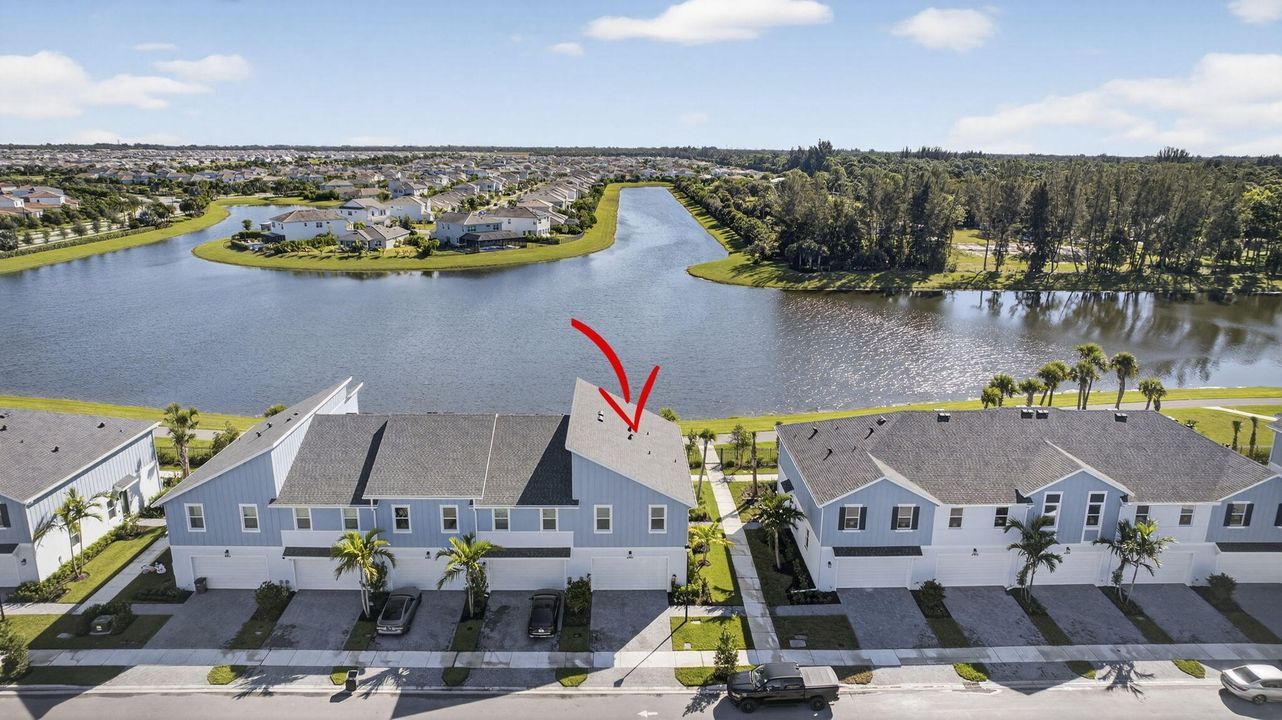 合同活跃: $477,000 (3 贝兹, 2 浴室, 1679 平方英尺)