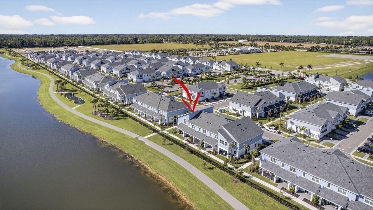 合同活跃: $477,000 (3 贝兹, 2 浴室, 1679 平方英尺)