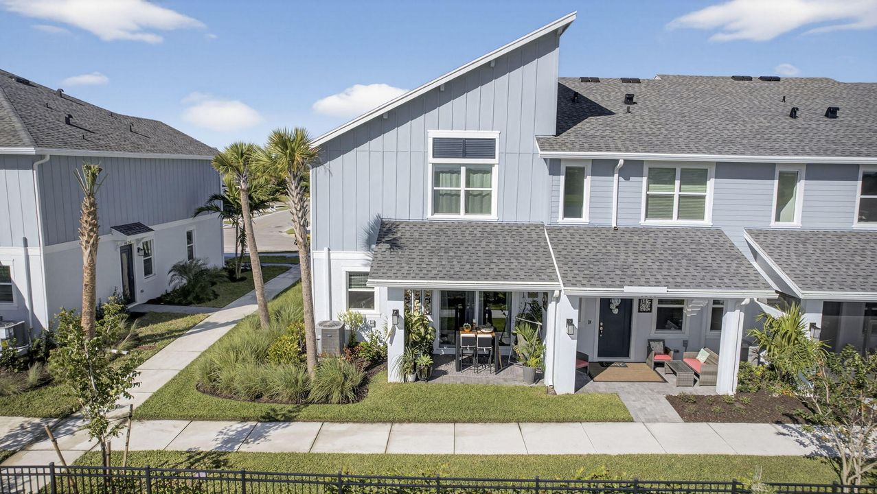 合同活跃: $477,000 (3 贝兹, 2 浴室, 1679 平方英尺)