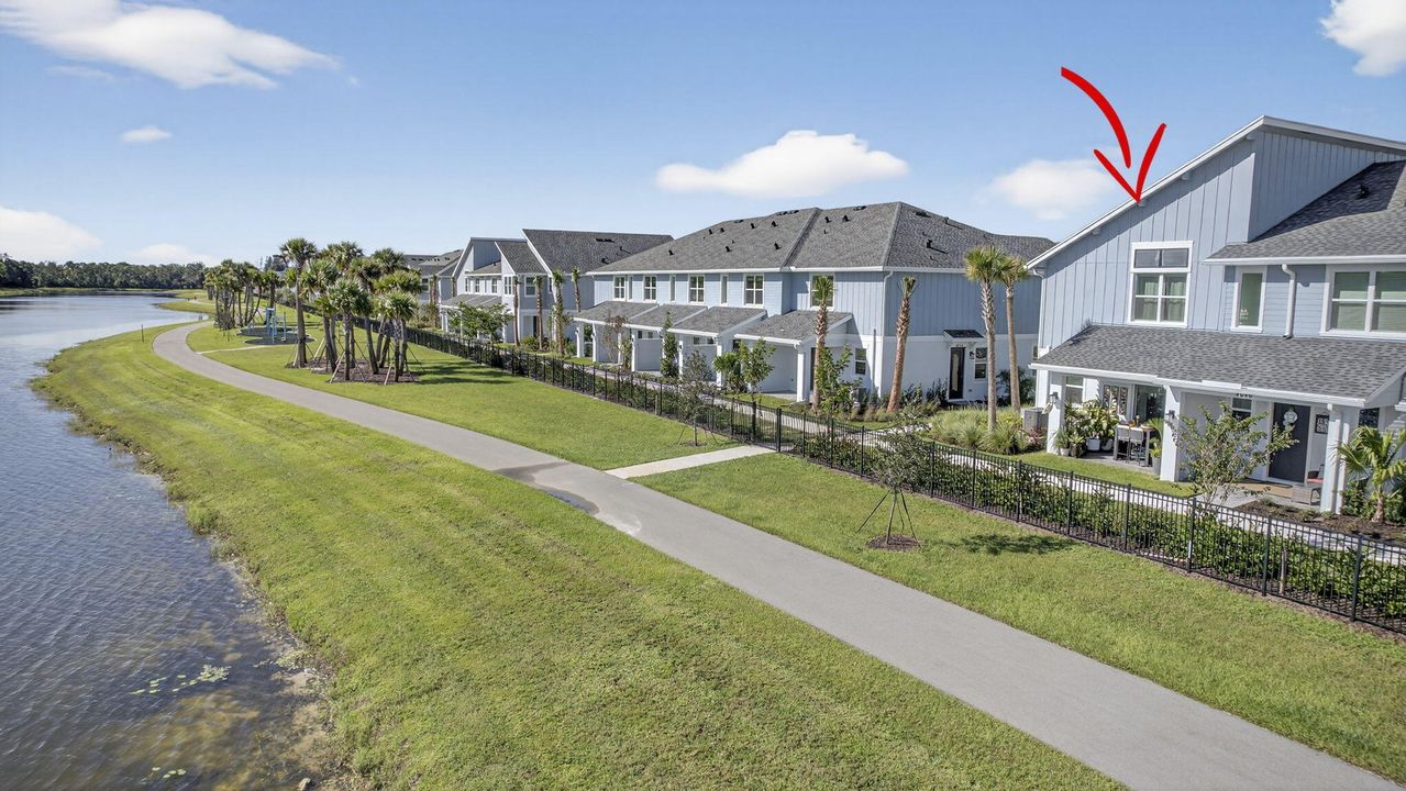 合同活跃: $477,000 (3 贝兹, 2 浴室, 1679 平方英尺)