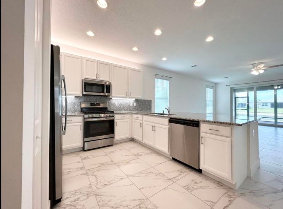 En Renta: $3,570 (4 camas, 2 baños, 2254 Pies cuadrados)