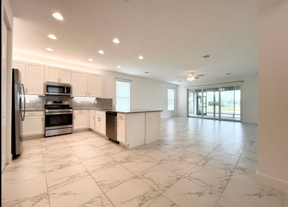 En Renta: $3,570 (4 camas, 2 baños, 2254 Pies cuadrados)