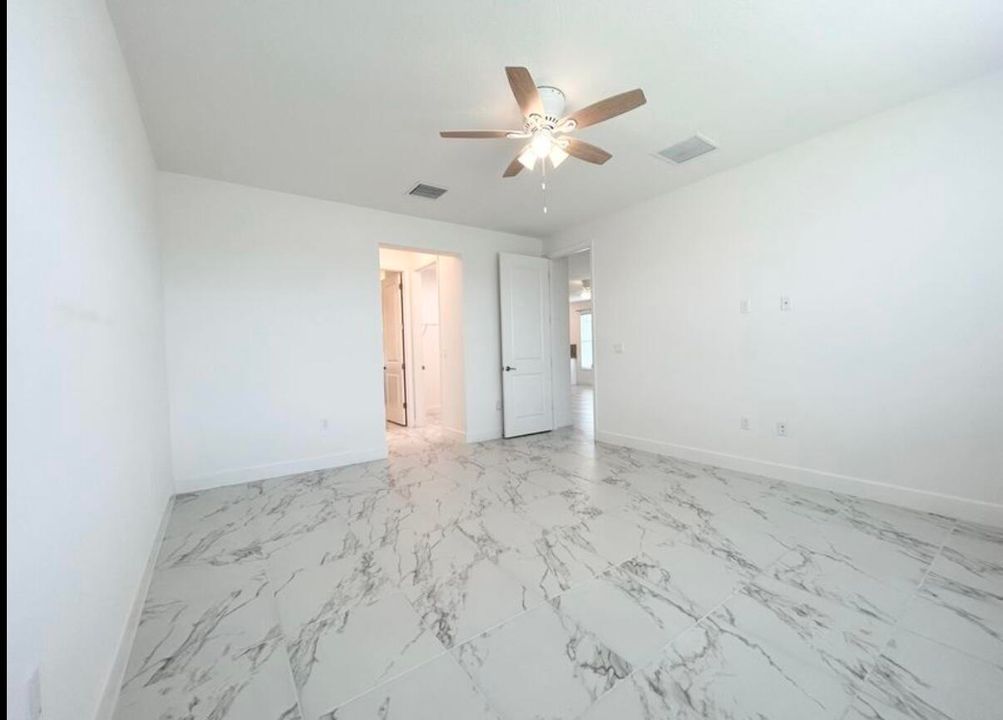 En Renta: $3,570 (4 camas, 2 baños, 2254 Pies cuadrados)