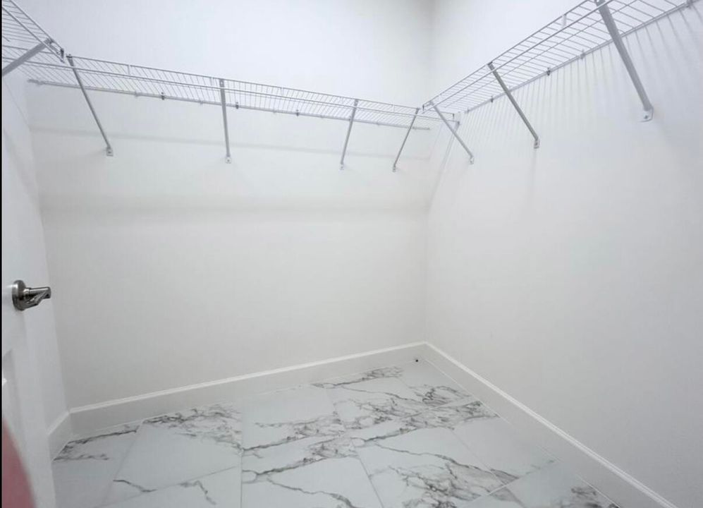 En Renta: $3,570 (4 camas, 2 baños, 2254 Pies cuadrados)