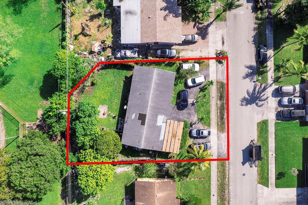 合同活跃: $375,000 (3 贝兹, 2 浴室, 1687 平方英尺)