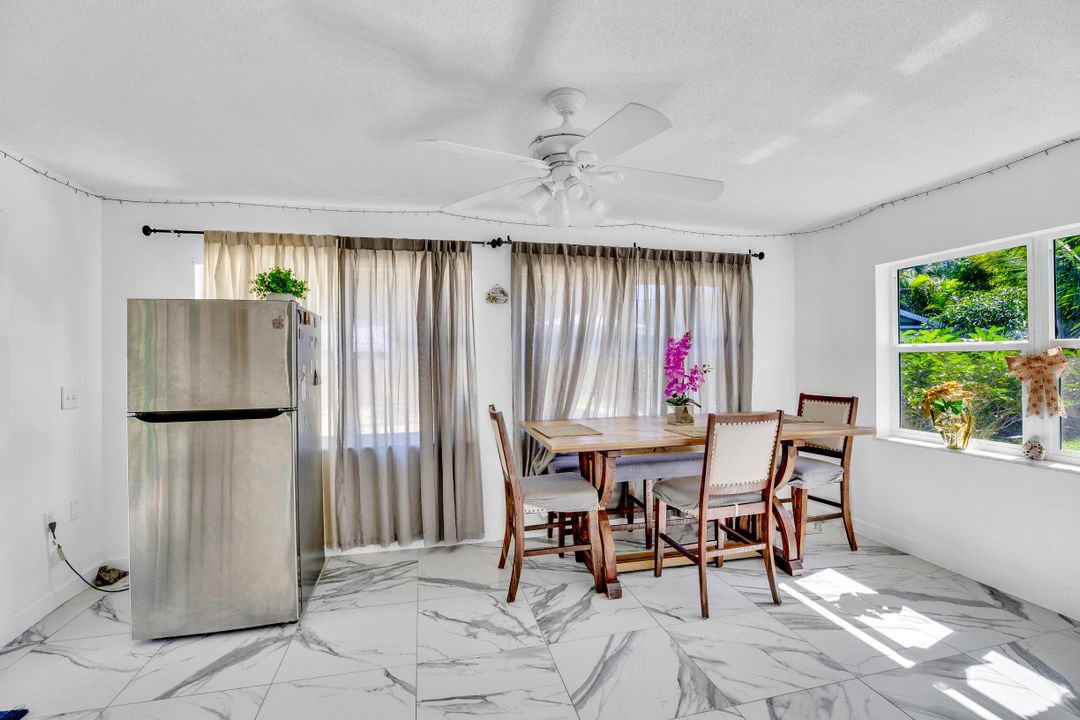 待售: $429,000 (4 贝兹, 2 浴室, 1767 平方英尺)