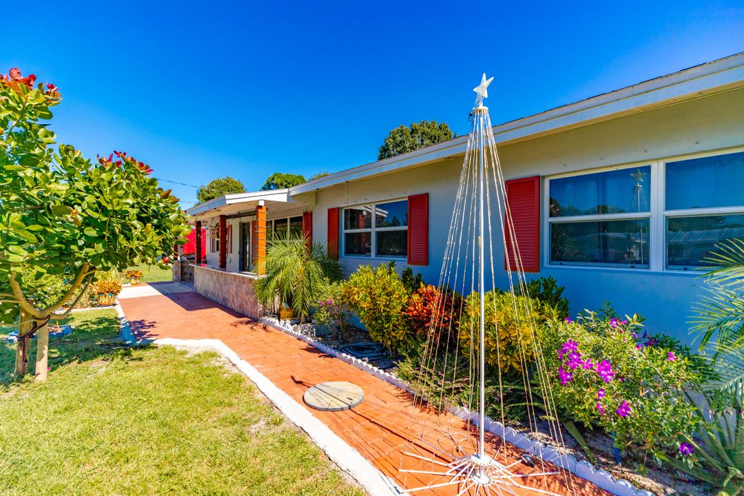 待售: $429,000 (4 贝兹, 2 浴室, 1767 平方英尺)