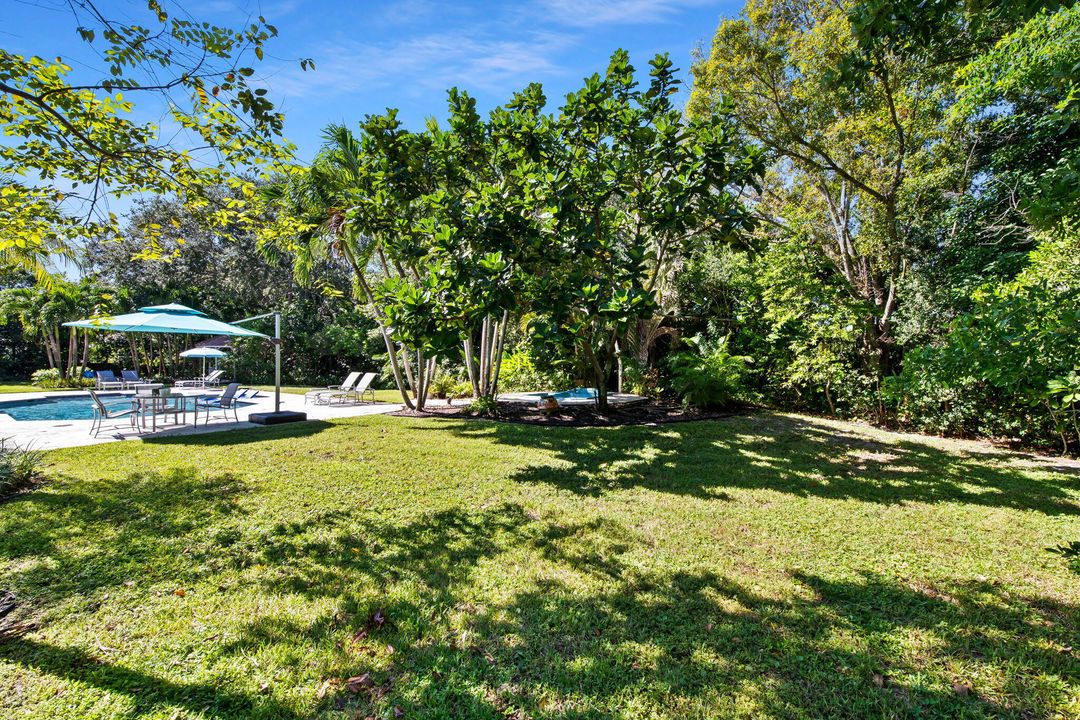 На продажу: $3,750,000 (5 спален, 3 ванн, 4563 Квадратных фут)