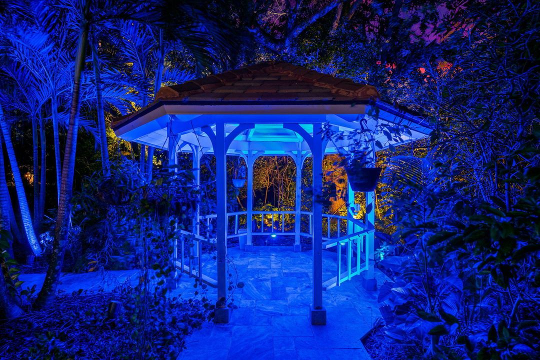 На продажу: $3,750,000 (5 спален, 3 ванн, 4563 Квадратных фут)