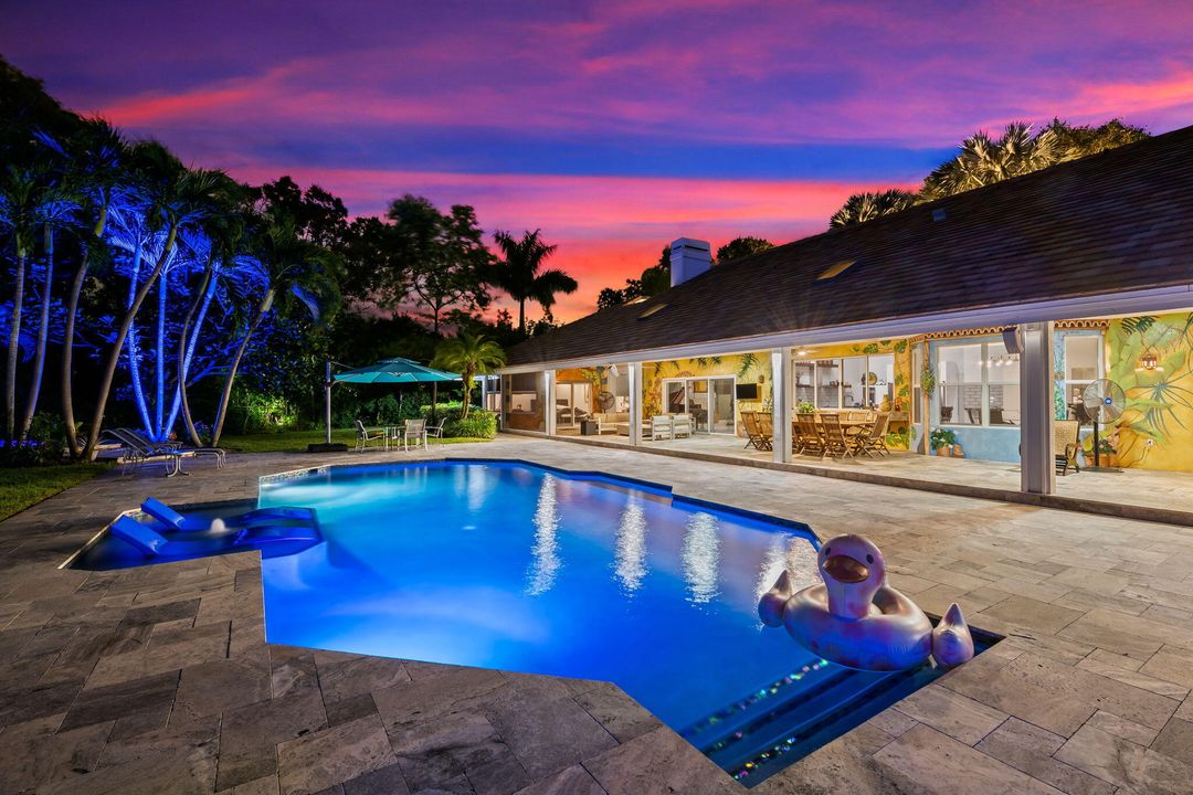 На продажу: $3,750,000 (5 спален, 3 ванн, 4563 Квадратных фут)