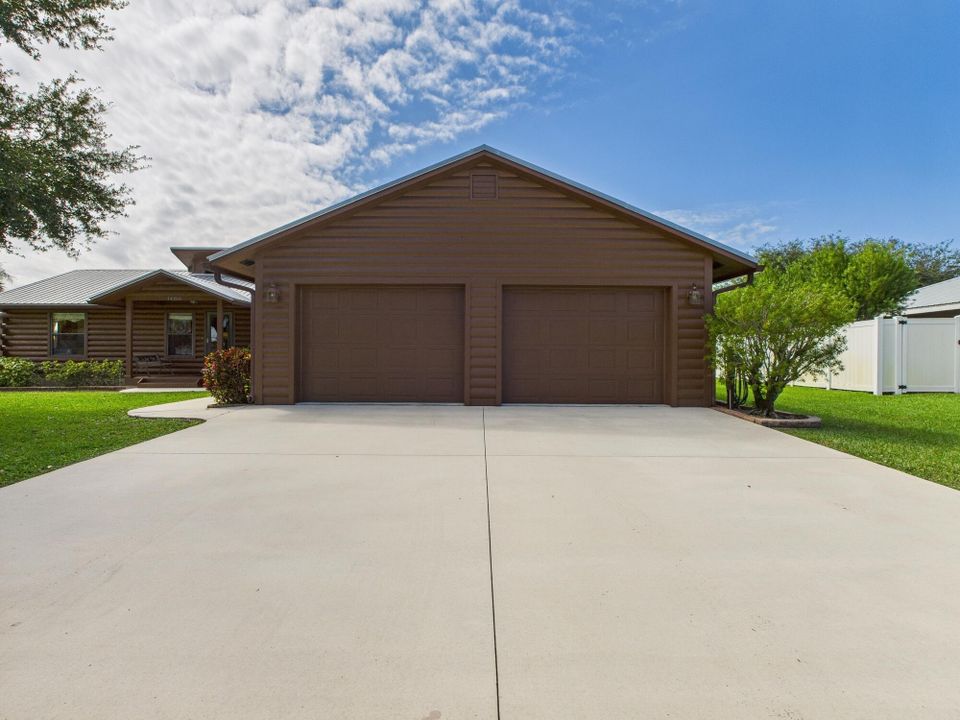 待售: $575,000 (3 贝兹, 2 浴室, 1242 平方英尺)