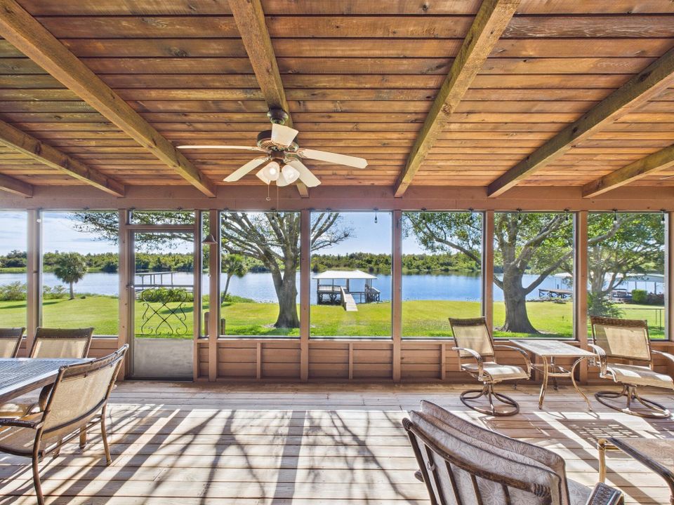 待售: $575,000 (3 贝兹, 2 浴室, 1242 平方英尺)