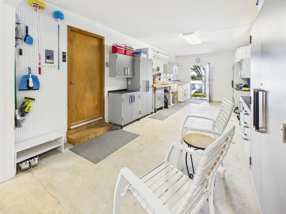 待售: $575,000 (3 贝兹, 2 浴室, 1242 平方英尺)