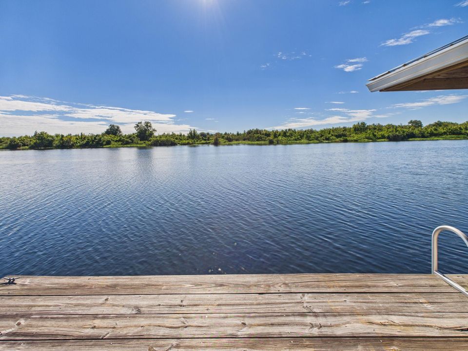 待售: $575,000 (3 贝兹, 2 浴室, 1242 平方英尺)