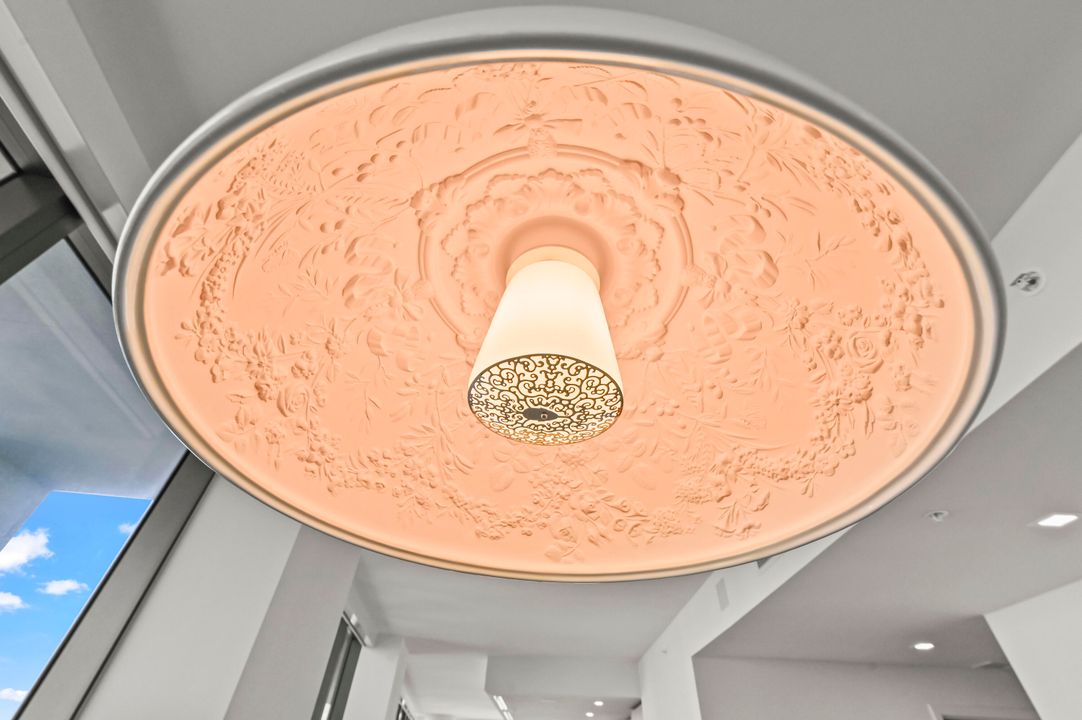 待售: $2,999,999 (3 贝兹, 3 浴室, 2590 平方英尺)