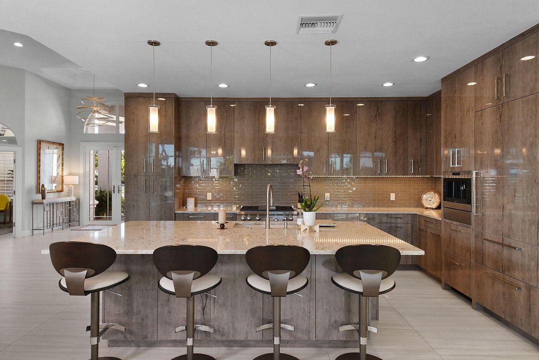 待售: $1,695,000 (3 贝兹, 3 浴室, 2746 平方英尺)